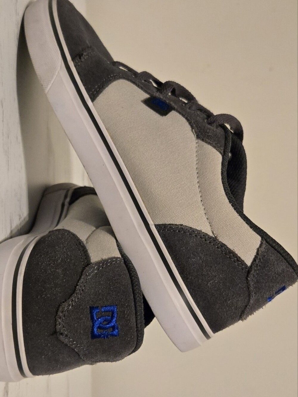 Boys DC Low-Top Shoes
